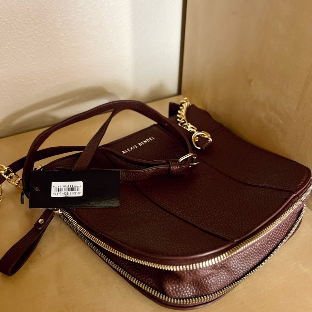 Alexis Bendel Dark Brown Expandable Crossbody Bag with Gold Chains New - Picture 5 of 11